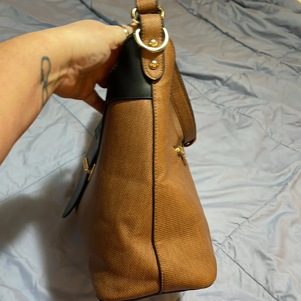 Gucci style bag brown and black with adjustable shoulder strap!! LIKE NEW!! - Picture 9 of 16